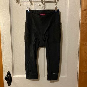 Black Terry brand women’s padded bike capris